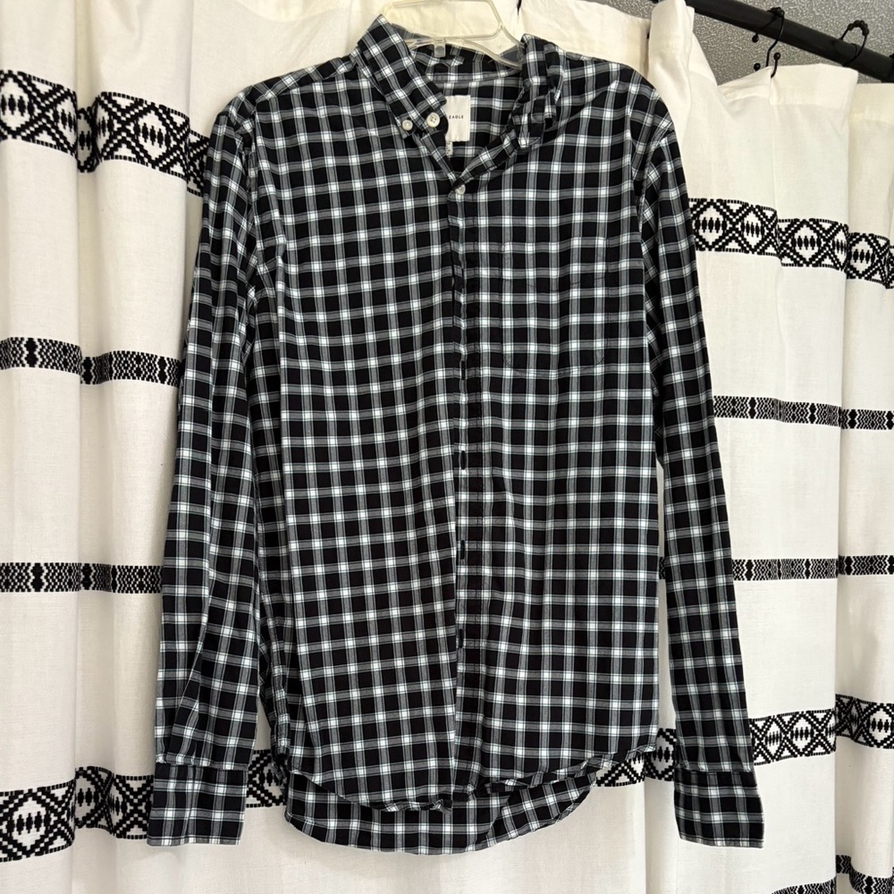 American Eagle button up shirt